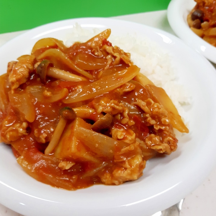 子供が喜ぶ(^^)フレッシュトマトの無水カレー♪